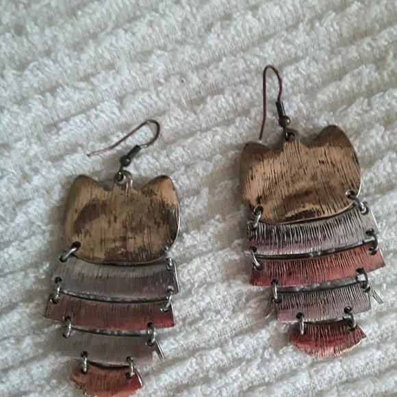 Vintage BOHO Dangling Owl Earrings - Picture 3 of 4